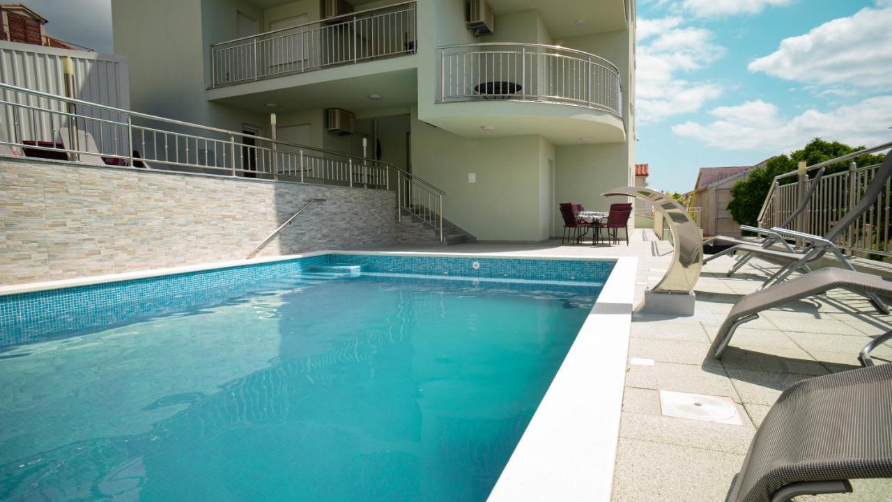 Trogir-Luxury Villa Sapphirus เซเกต วรันยีชา ภายนอก รูปภาพ